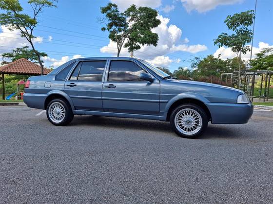 VOLKSWAGEN SANTANA 2.0 MI 8V GASOLINA 4P MANUAL